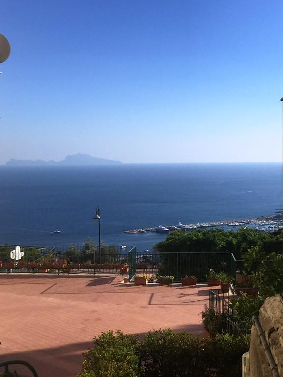 Casa Di Erminia Bed and Breakfast Napoli Eksteriør billede