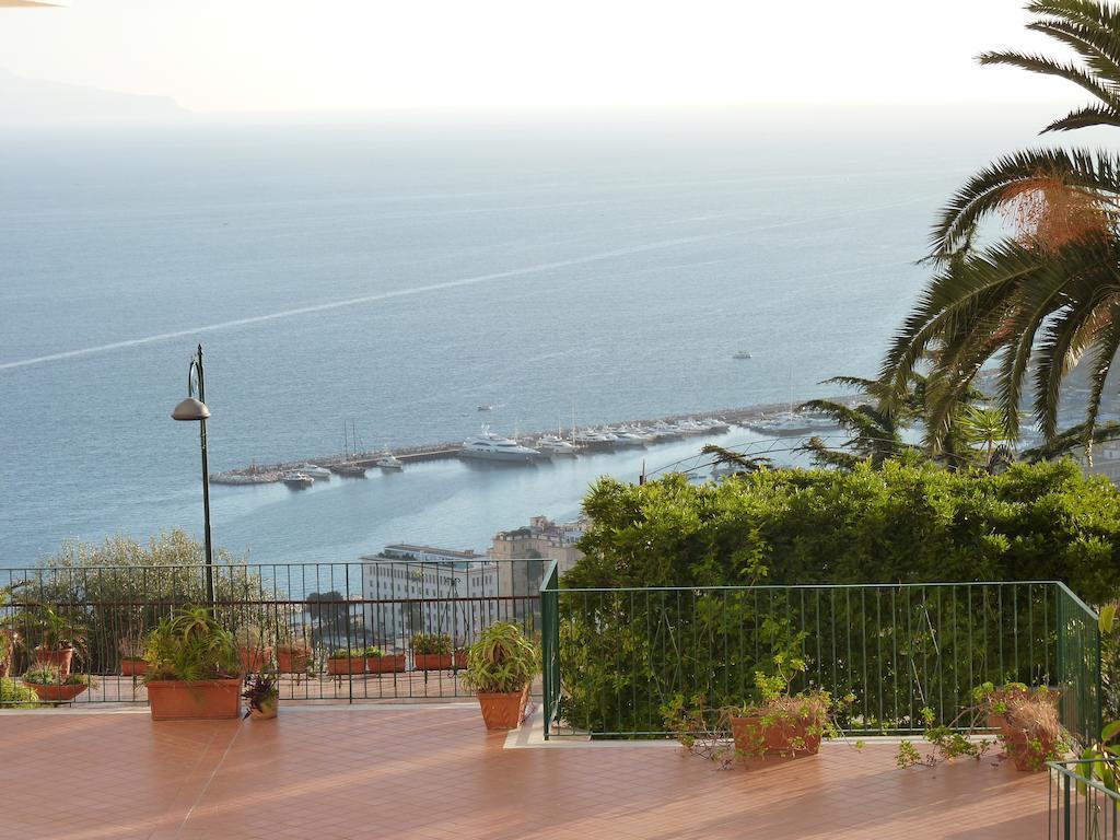 Casa Di Erminia Bed and Breakfast Napoli Eksteriør billede